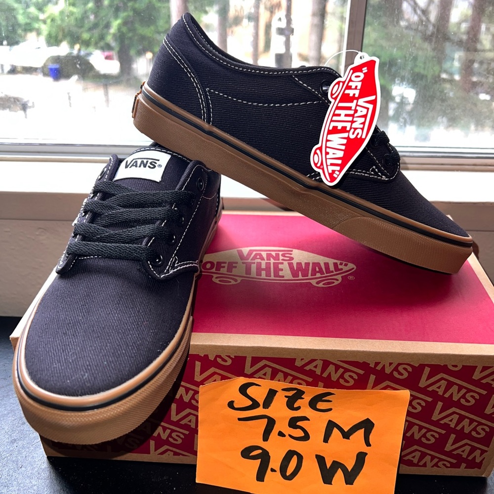 Vans Atwood sz 7.5 Men 9.0 Women